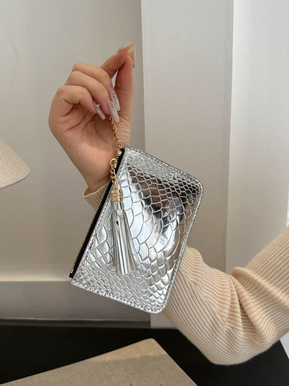Leysi PU Leather Tassel Trim Card Case