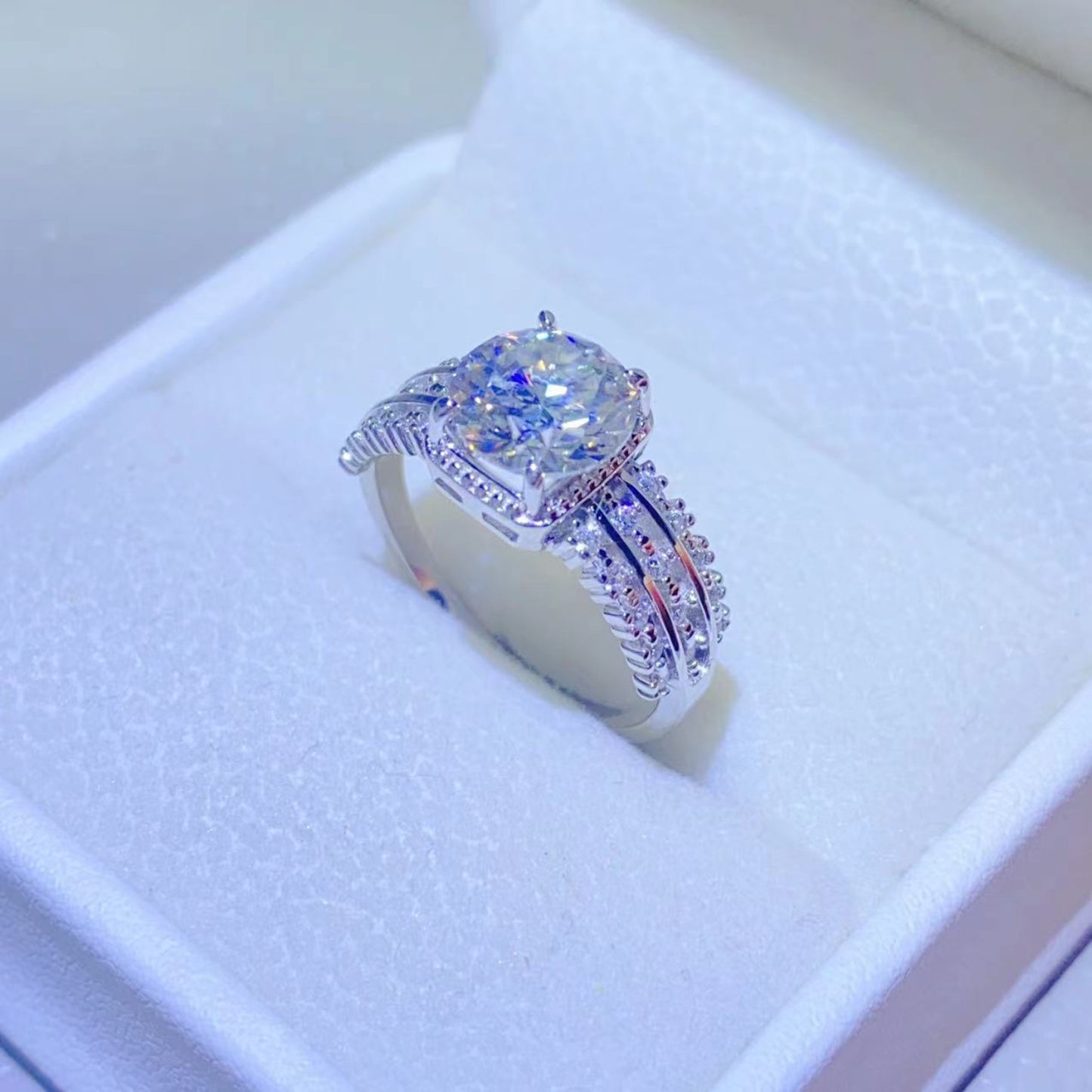 Liya 2 Carat Moissanite 925 Sterling Silver Ring