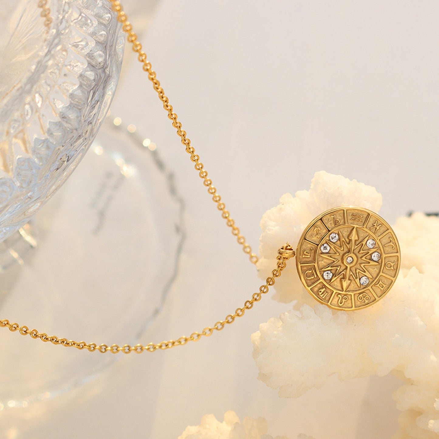 Timepiece Shape Necklace